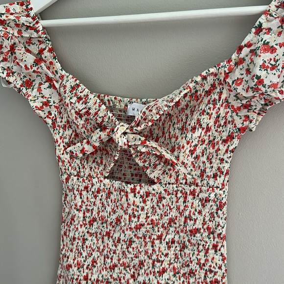 Floral Smocked Dress - Picture 11 of 15